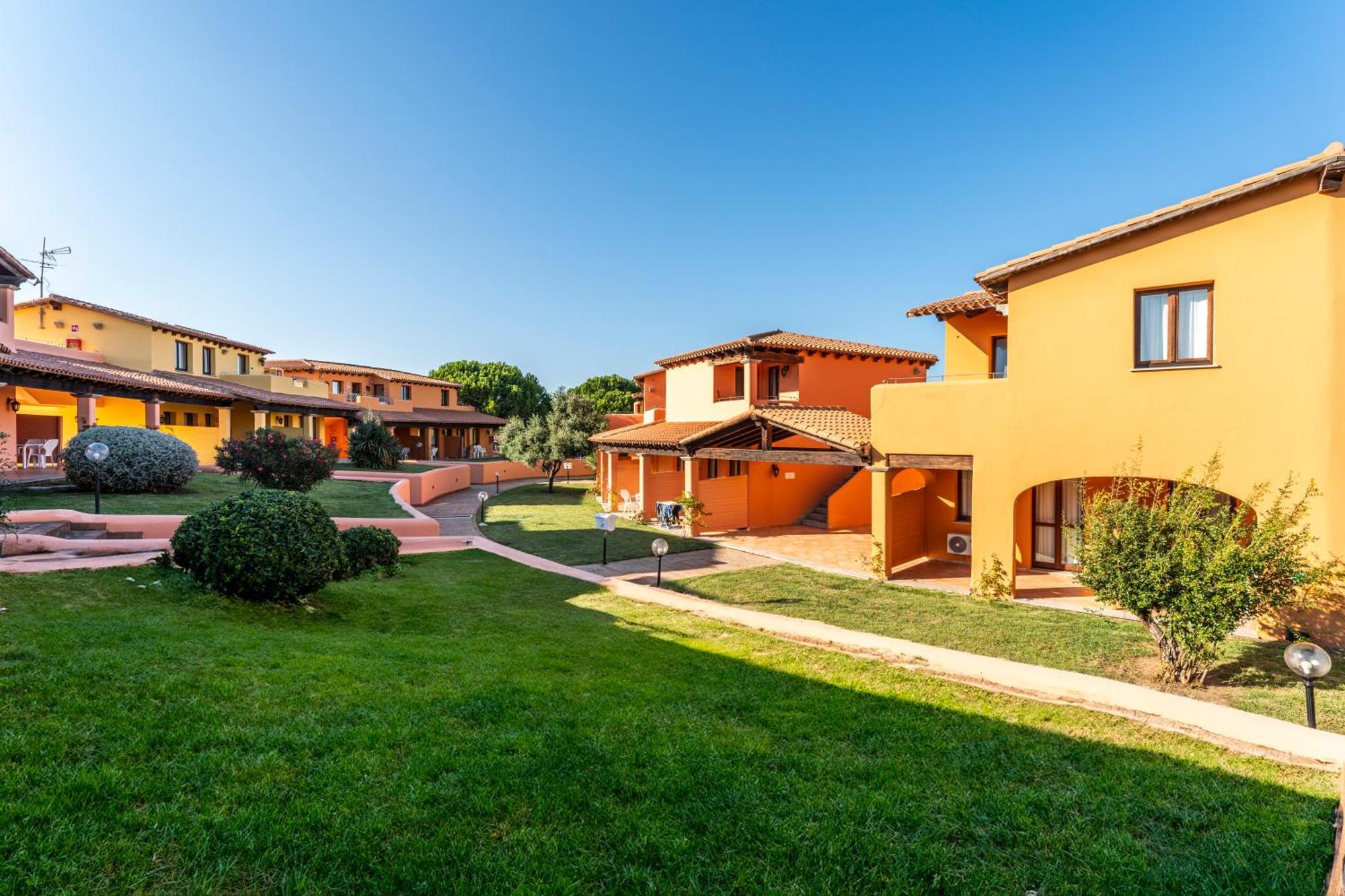 Residence Baia Dei Mirti Vignola Mare المظهر الخارجي الصورة