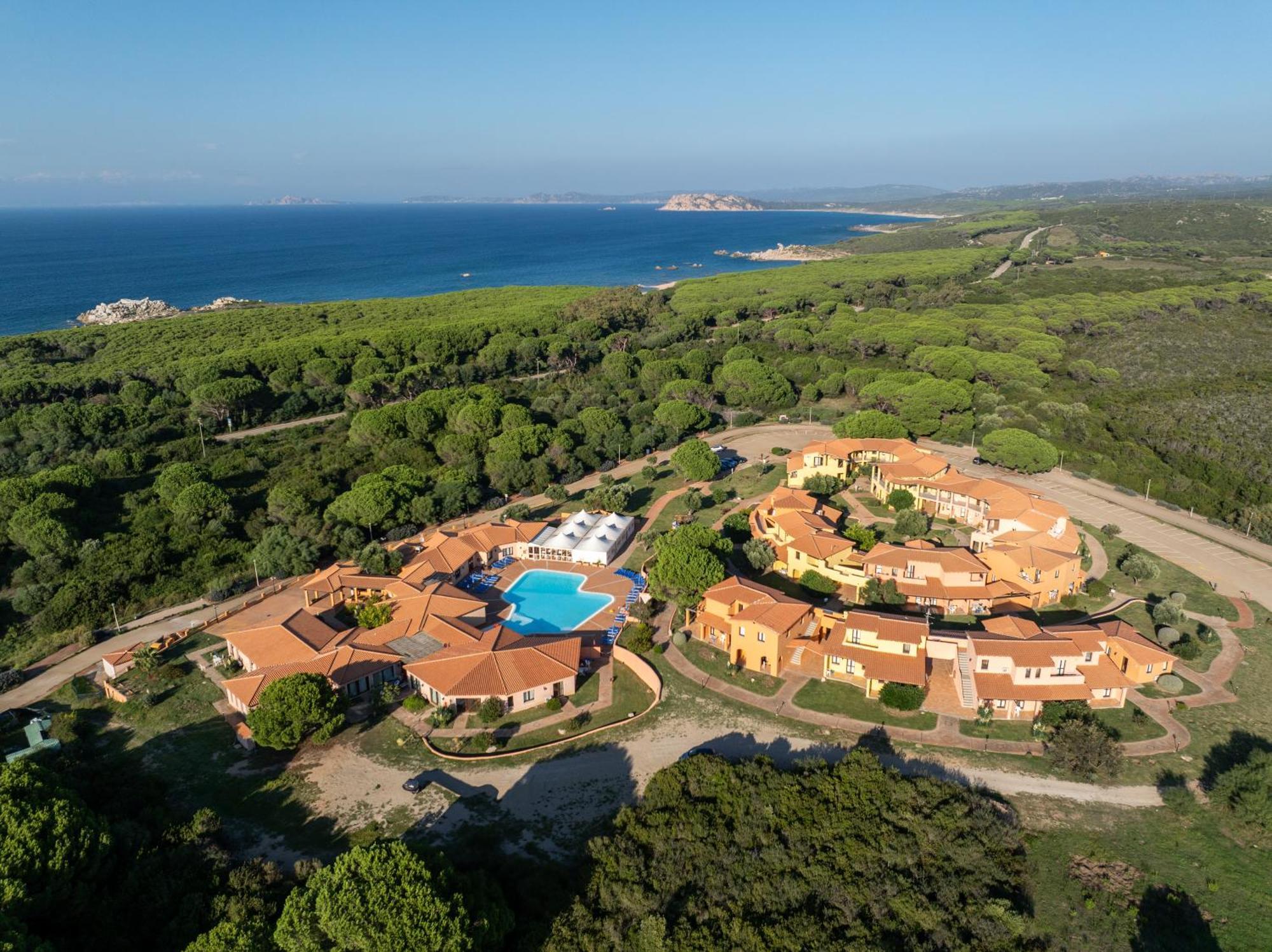 Residence Baia Dei Mirti Vignola Mare المظهر الخارجي الصورة