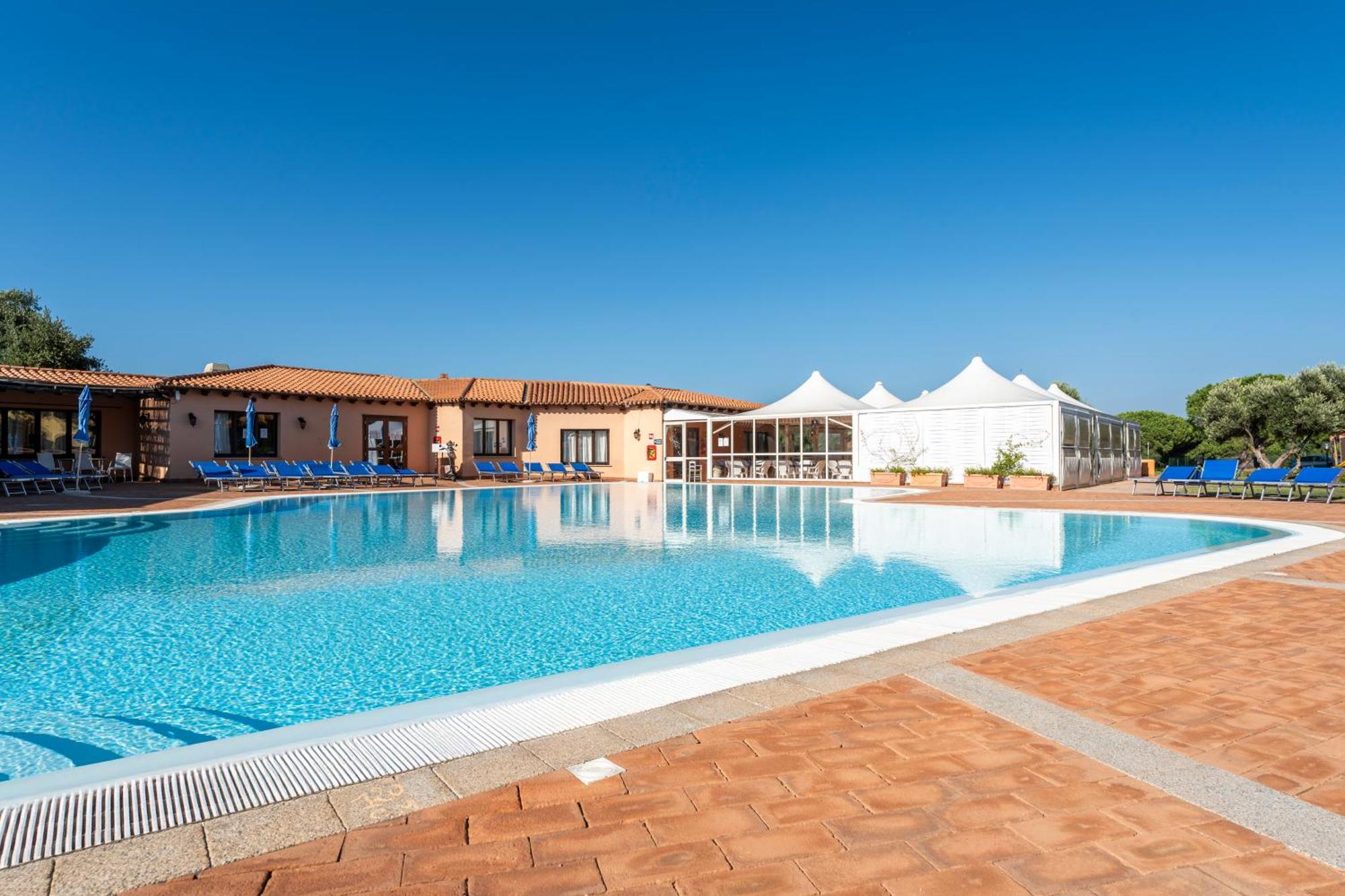 Residence Baia Dei Mirti Vignola Mare المظهر الخارجي الصورة
